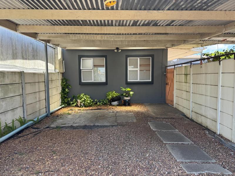4 Bedroom Property for Sale in Athlone Western Cape